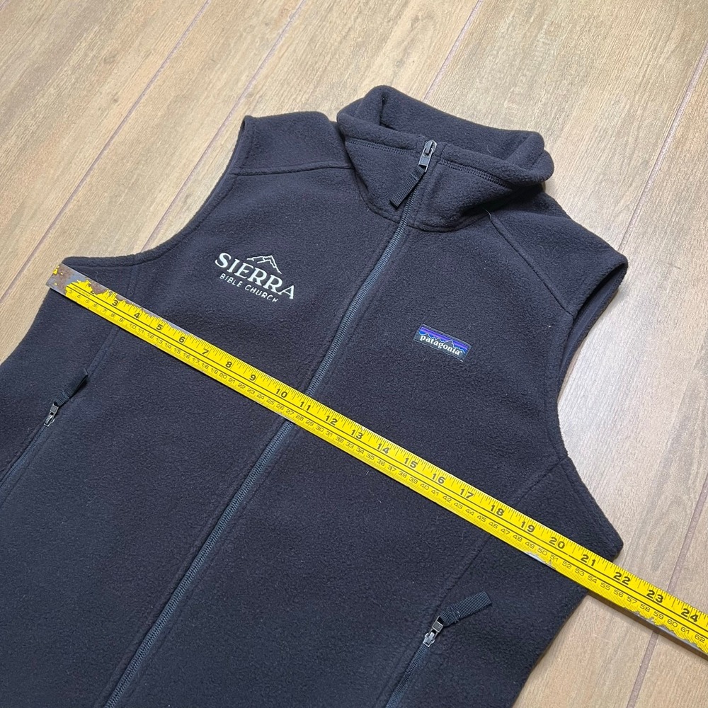 Patagonia Fleece Vest Womens L Black Synchilla Full Zip Sierra Bible Church Logo - Picture 7 of 9